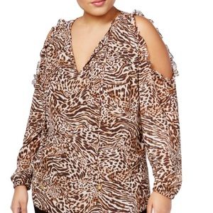 🎉HP🎉 Bare shoulder blouse